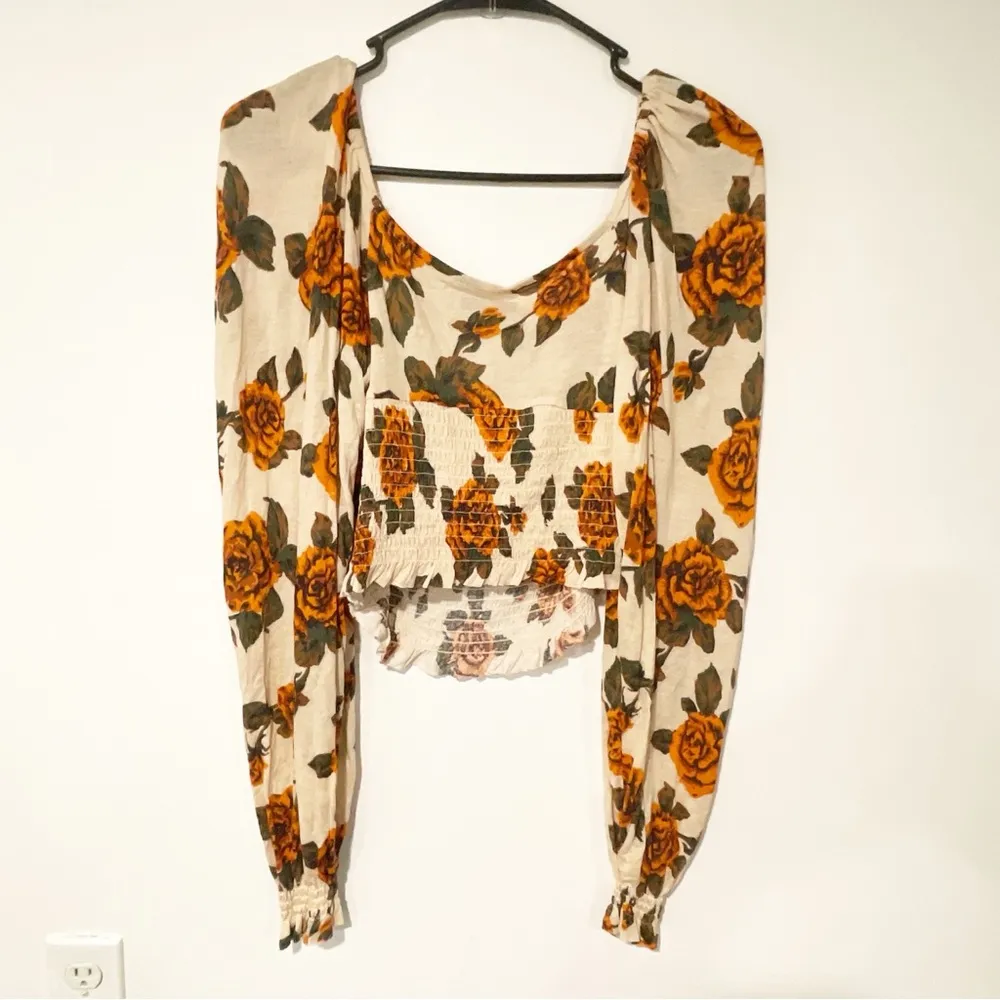 Urban Outfitters Size Medium Floral Tie Front Old Soul Smocked Top - Image 6