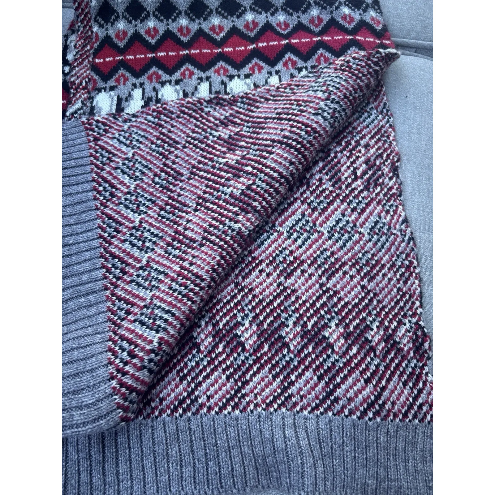 NWOT VERA BRADLEY SCARF PLAYFUL PENGUINS RED Gray - Image 3