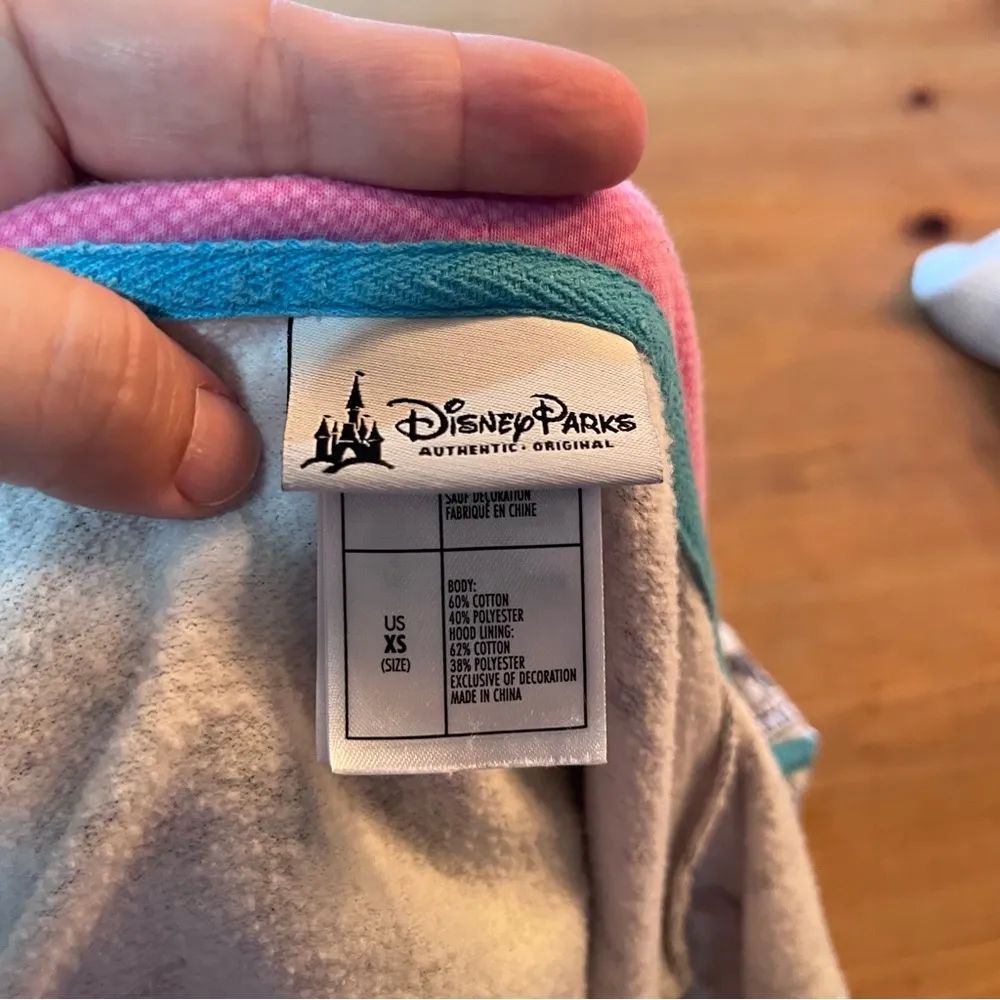 Disney parks womens Mickey mouse comic print full zip jacket black/pink XS - Image 6