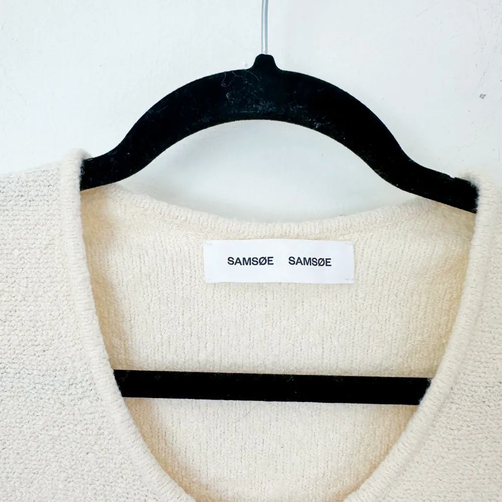 SAMSOE | Toria Scoop Knit Button - Image 8