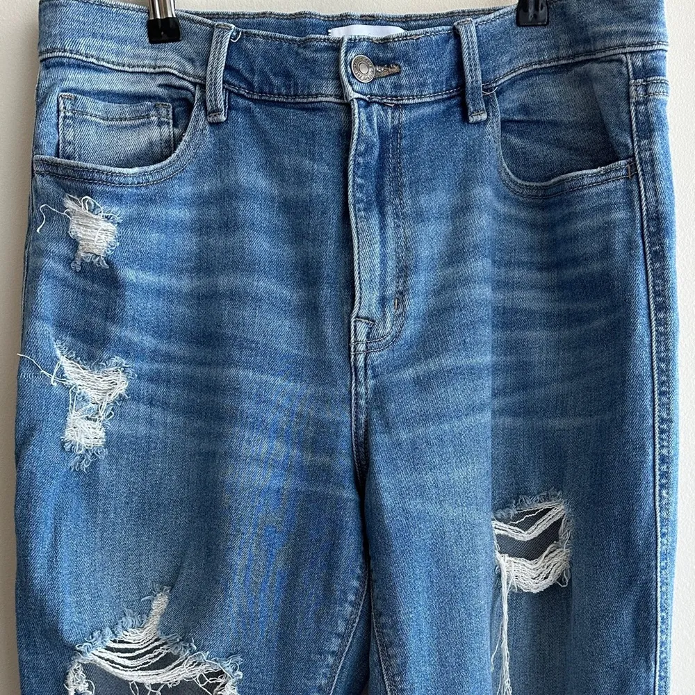 Studio Blue Distressed Light-Medium Wash Blue Jeans, Size 31 - Image 2