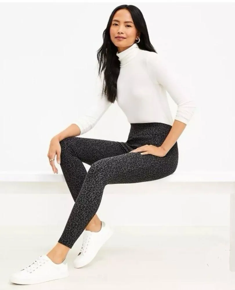 LOFT Spandex Animal Print Ponte Cropped 7/8 Length Highwaist Skinny Leggings XS - Image 3