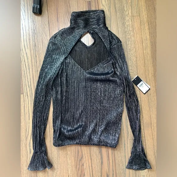 NWT Guess jet black multi long sleeve cosmo top XS - Image 2