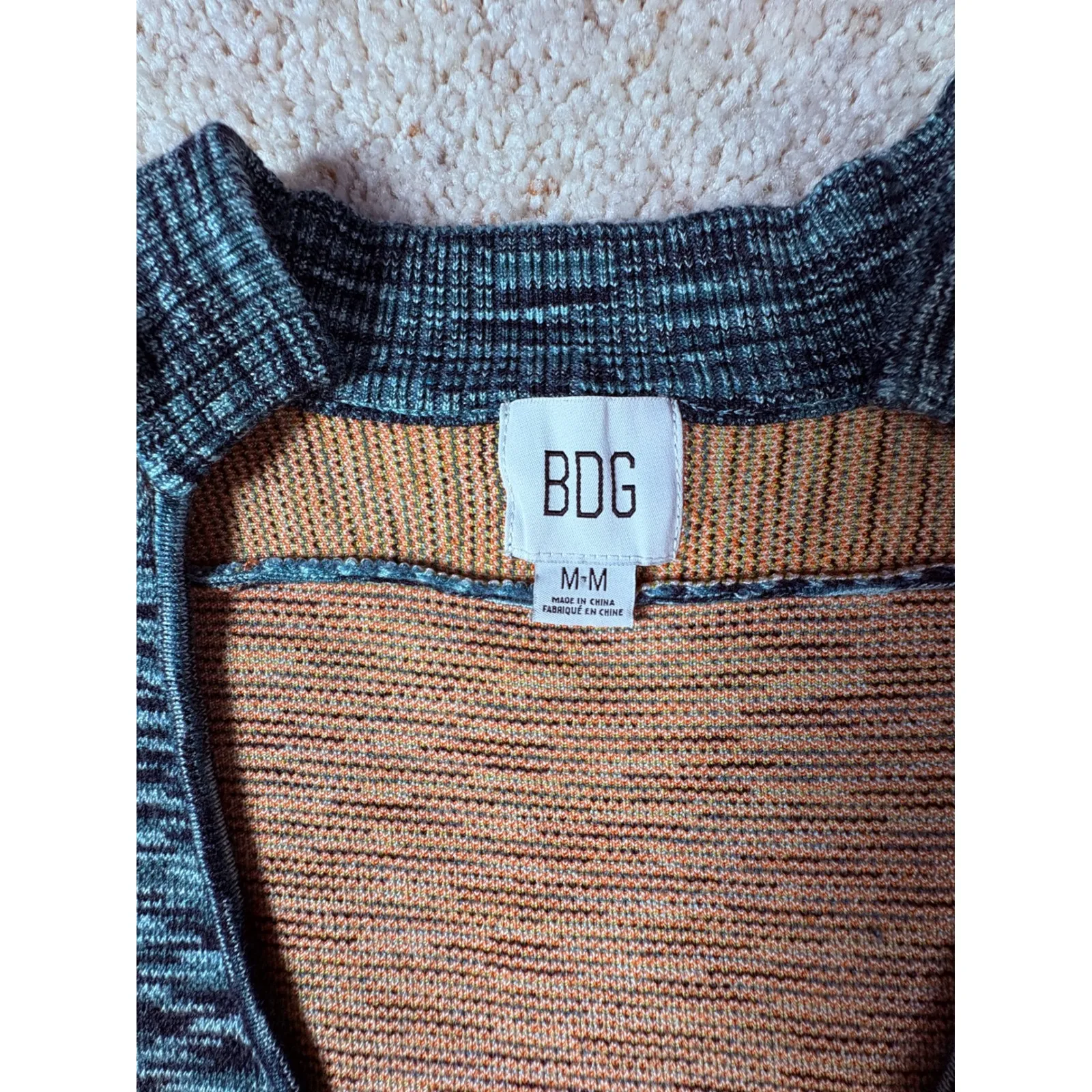 BDG Urban Outfitters Cropped Knit Sweater Top Zigzag Sleeve Retro Y2K women's M - Image 7