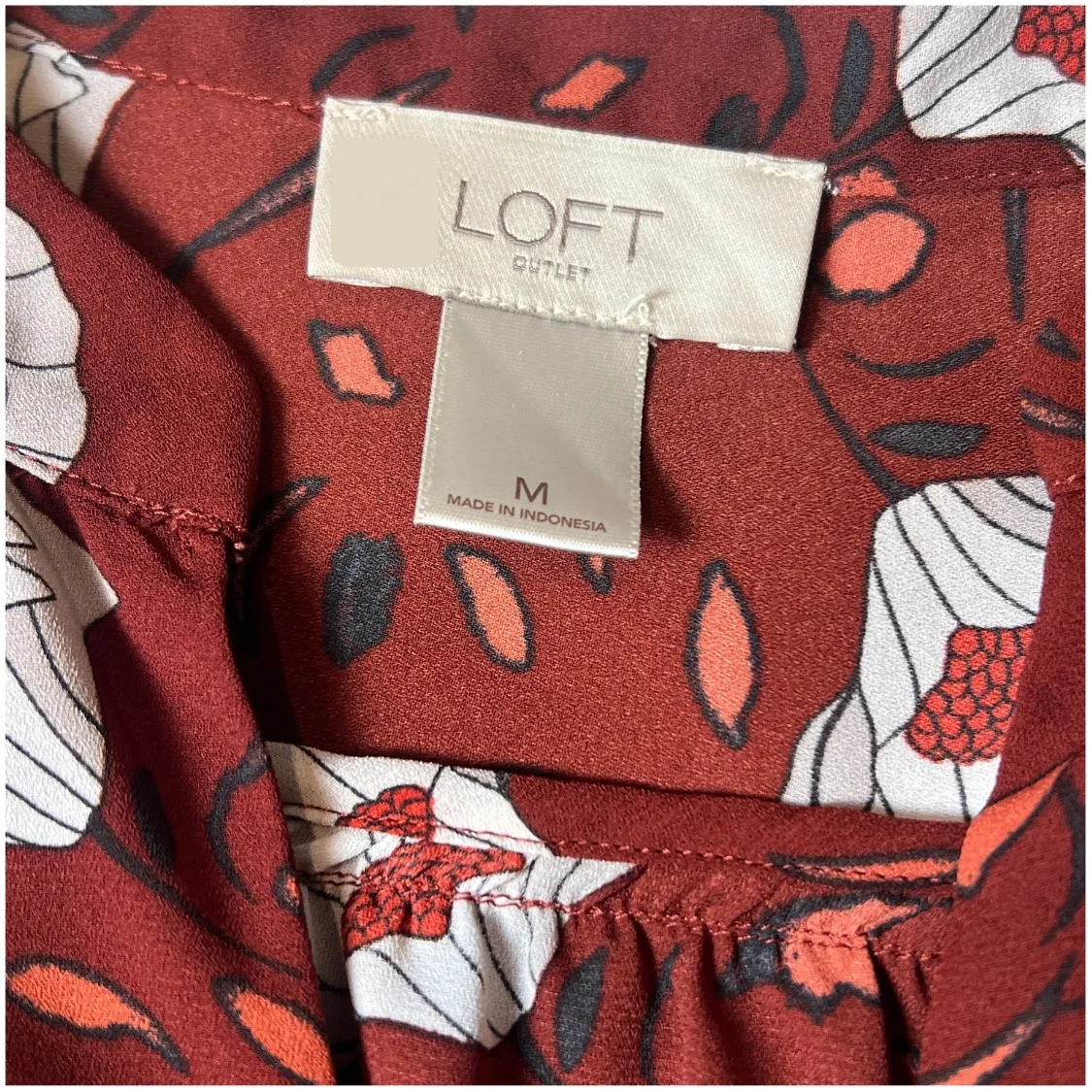 LOFT Outlet Women's M Red Floral Long Sleeve Blouse Polyester Chiccore Workcore - Image 4