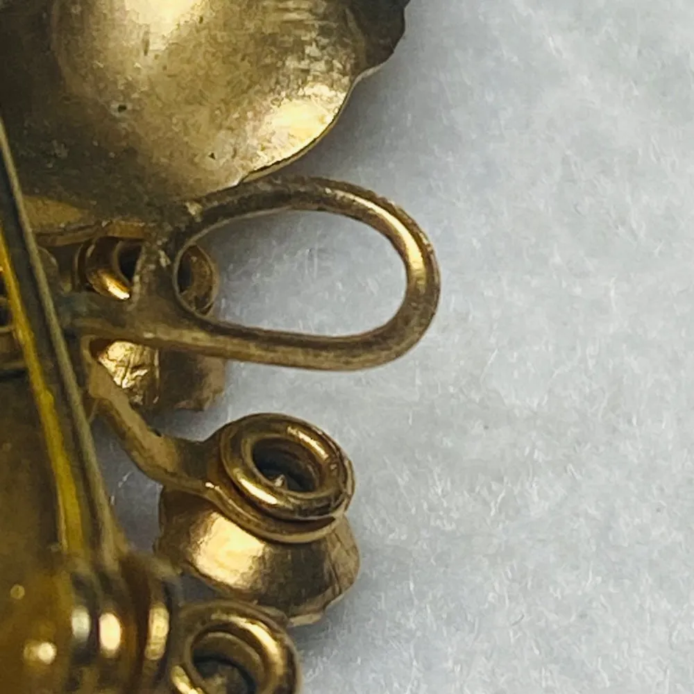 Gold Tone Brooch Pin Pendant Flower Shape Rhinestones Leaves Vintage READ Desc. - Image 8