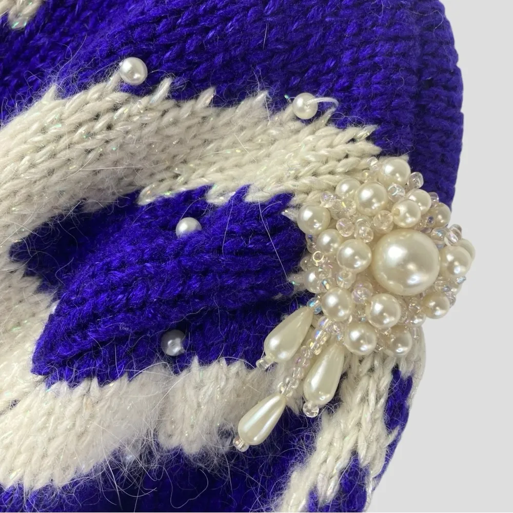 Jacklyn Smith Women’s Very ‘Ugly’ Christmas Sweater With Perls & Brooches  Sz. L - Image 4