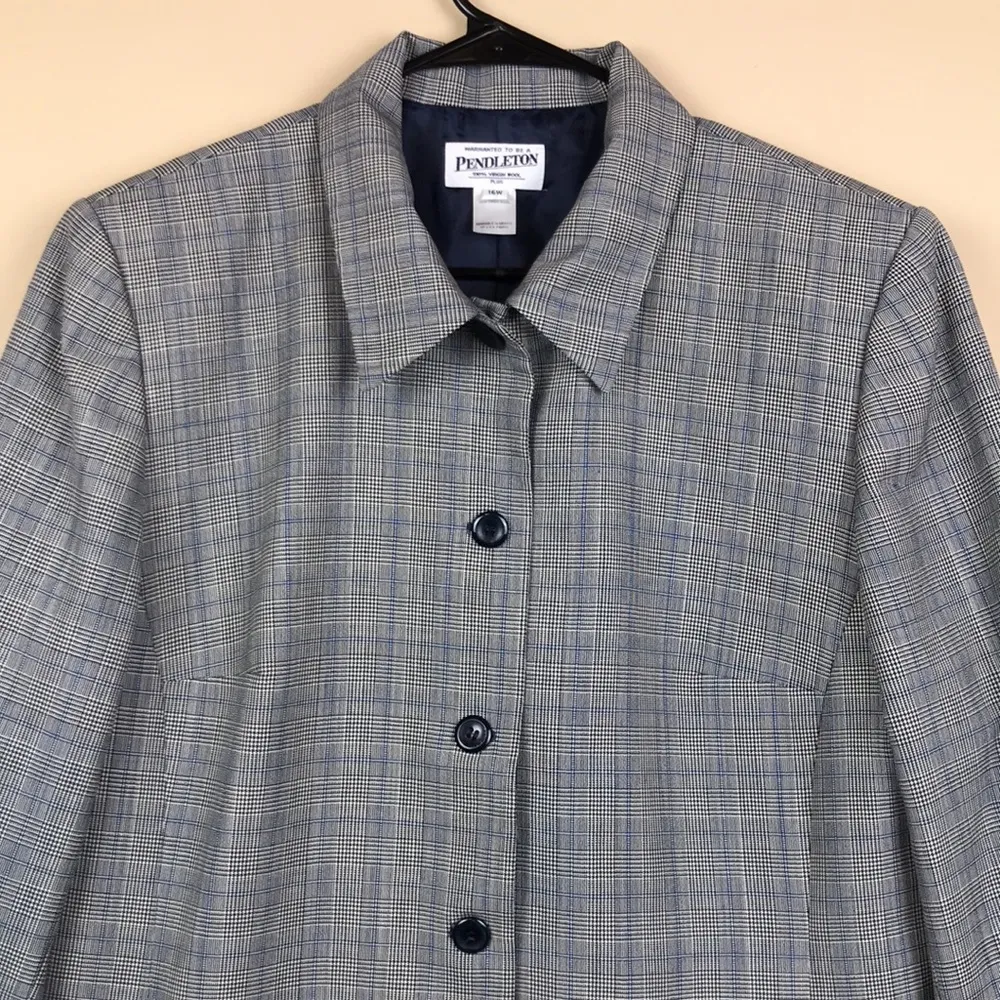 Pendleton Women’s Virgin Wool Plaid Blue Cream Button-Up Long Sleeve Shacket - Image 2