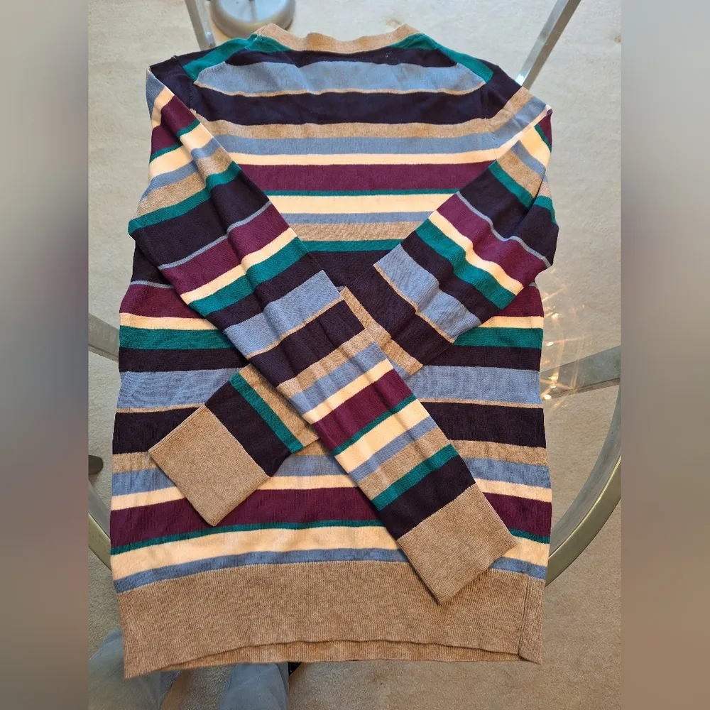 IZOD woman sweater sz M - Image 4