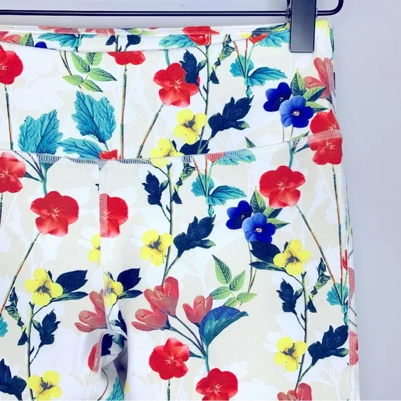 Fabletics‎ Powerhold Poppy Field White Floral Cropped Leggings Size XXS - Image 8