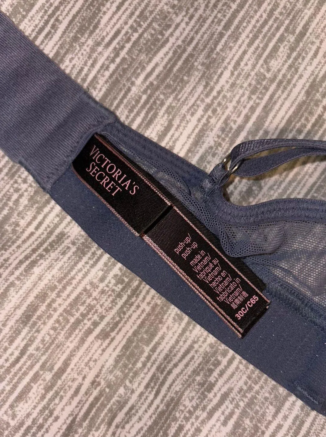 Victoria Secrets Bra - Image 4