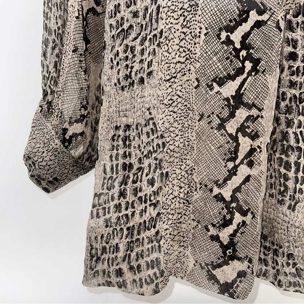 Banana Republic Women's Sheer Croc Print Blouse 3/4 Sleeve-Brown/Black Tone-Sz L - Image 3