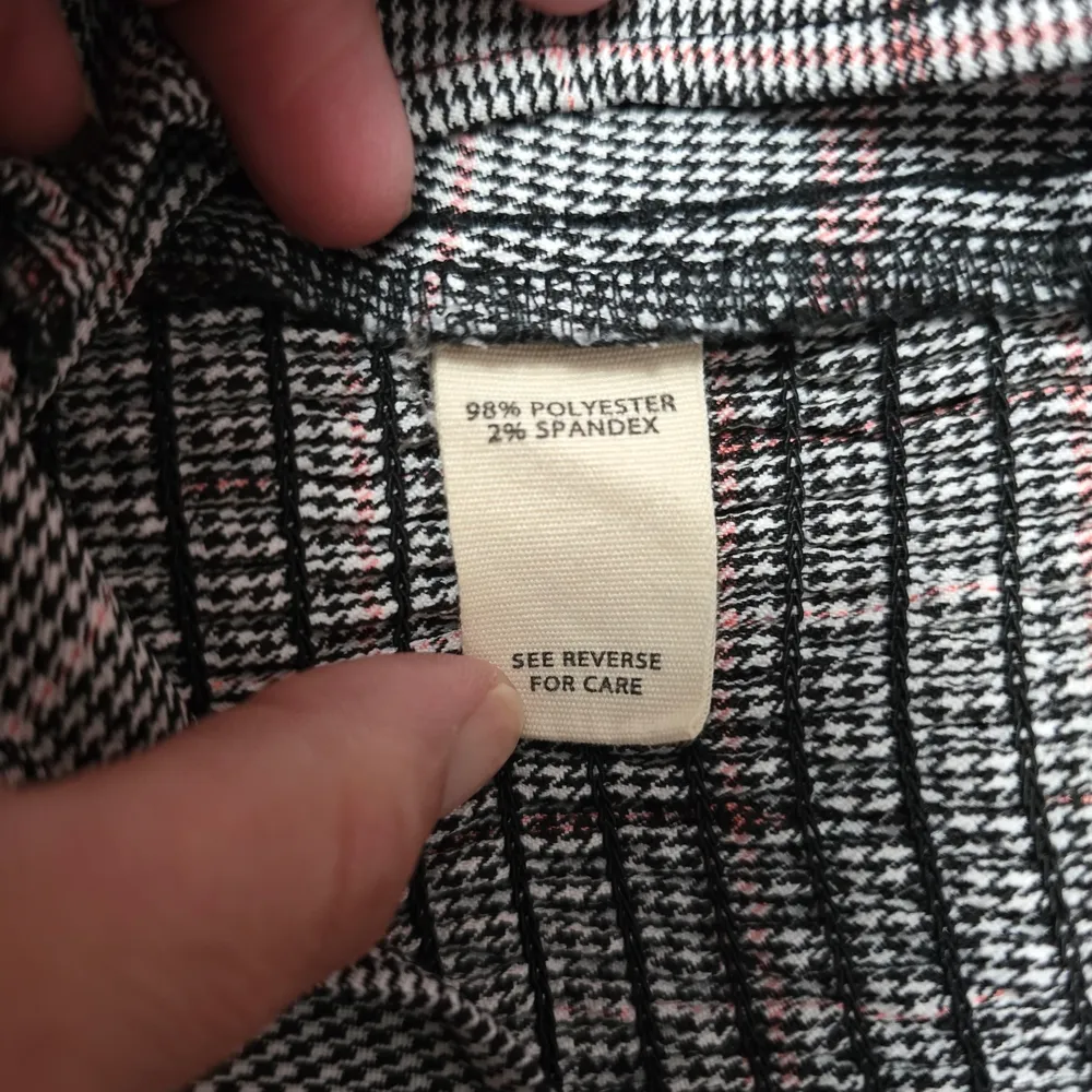 Gilded Intent Gray Plaid Crop Top Size Large - Image 7