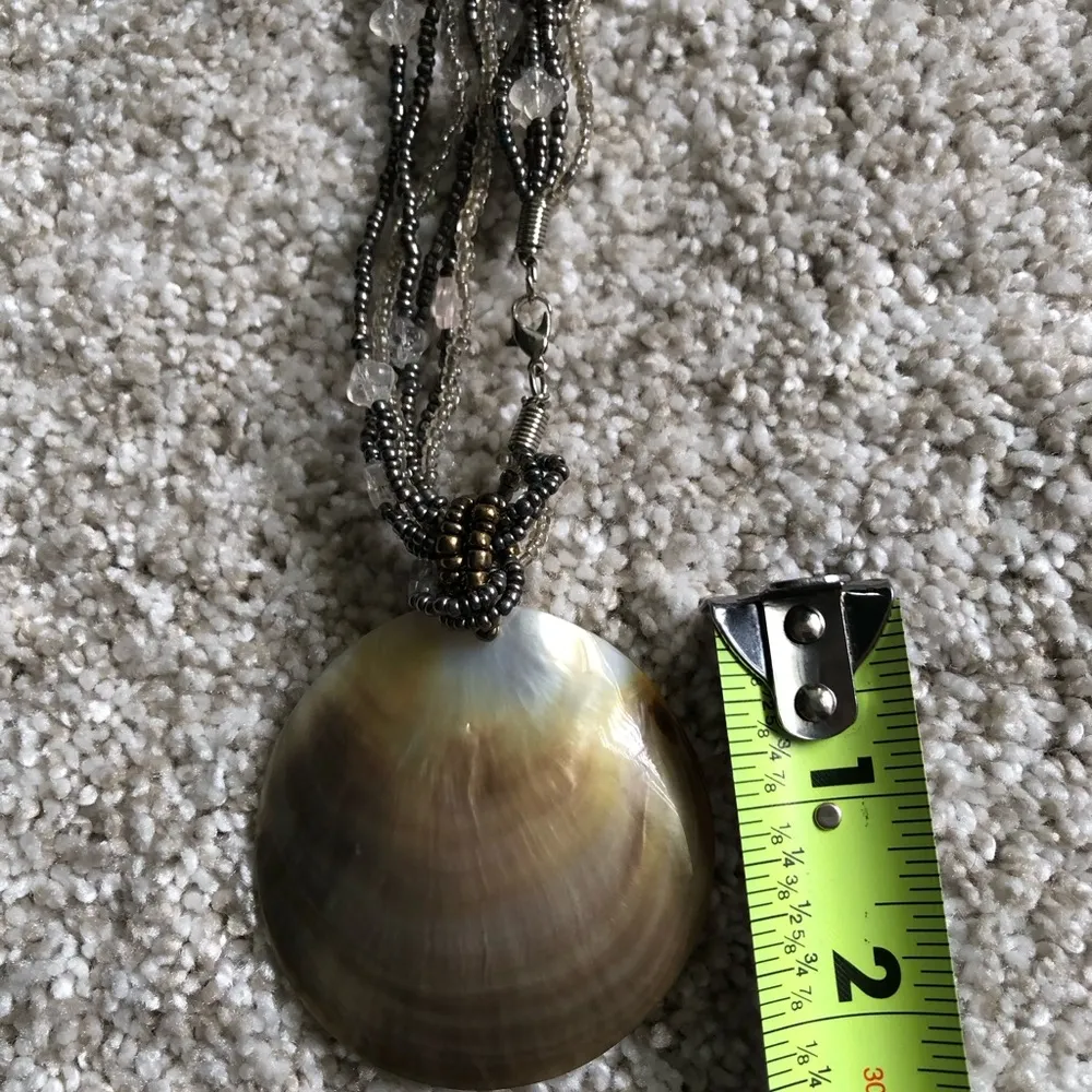 spirit of the Ocean Beaded Elegant large Shell 2” Pendant Necklace 18” - Image 11