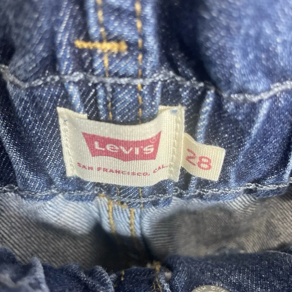 Levi's Jeans High Rise Paperbag Jeans size 28 Blue Denim Tapered‎ Relaxed Casual - Image 5