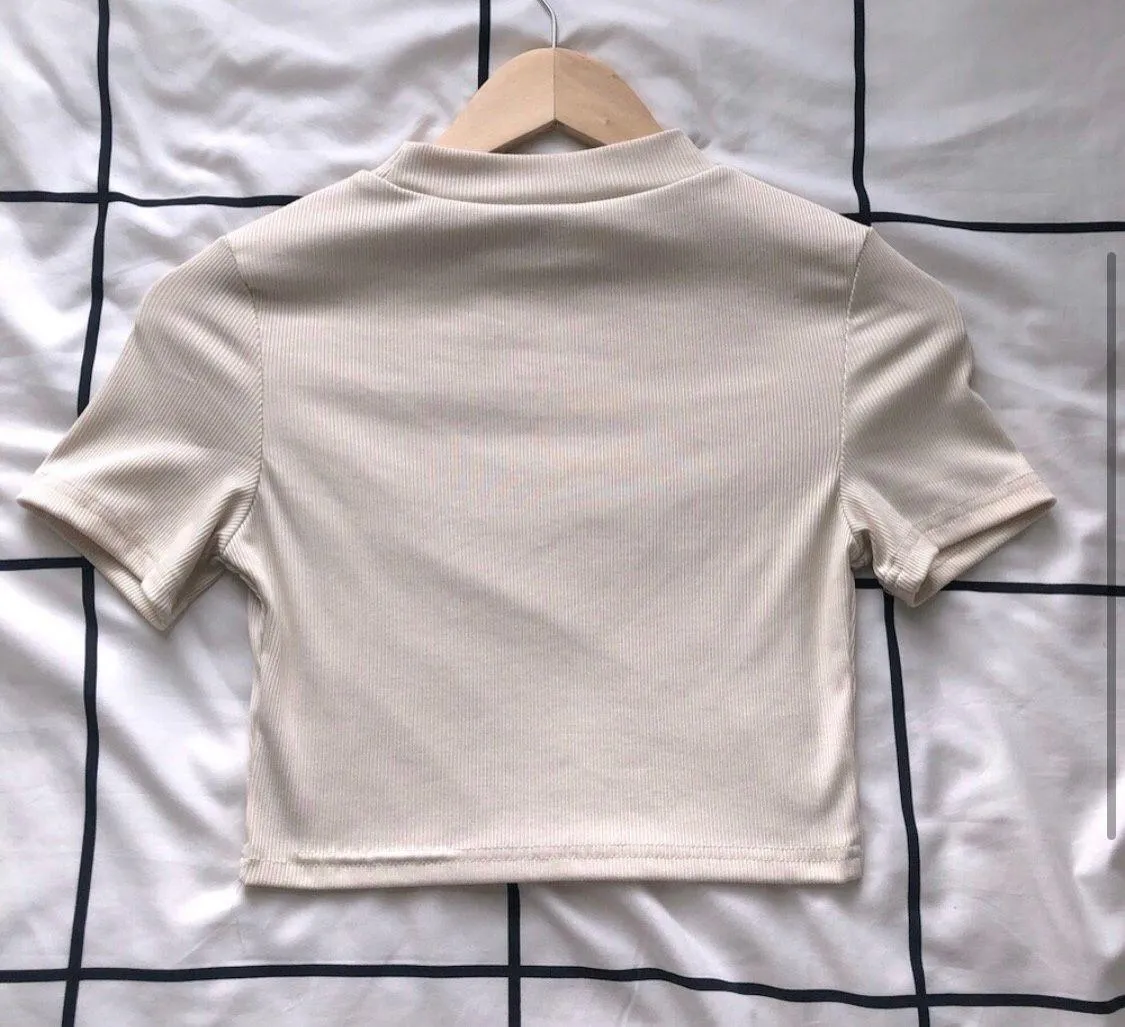 Butterfly Crop Tee - Image 3