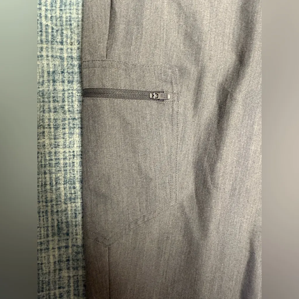 Figs High Waisted Uman Relaxed Jogger Scrub Pants in Size Large - Image 3