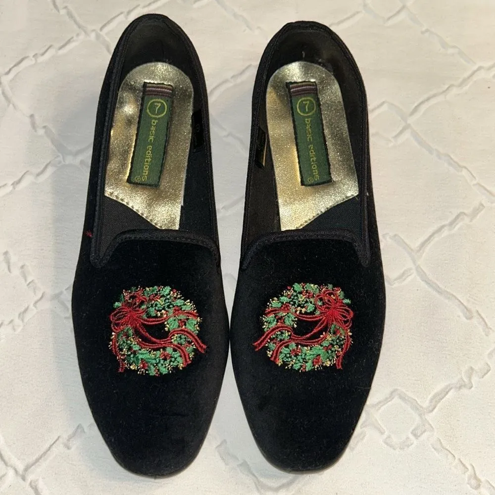 Basic Editions Christmas Wreath Embroidered Black Flat Shoes(Size 7) - Image 5