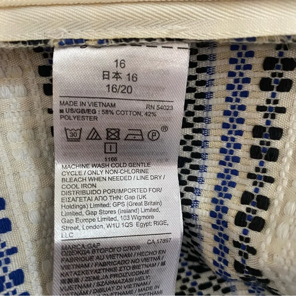 Woven high rise shorts - Image 5