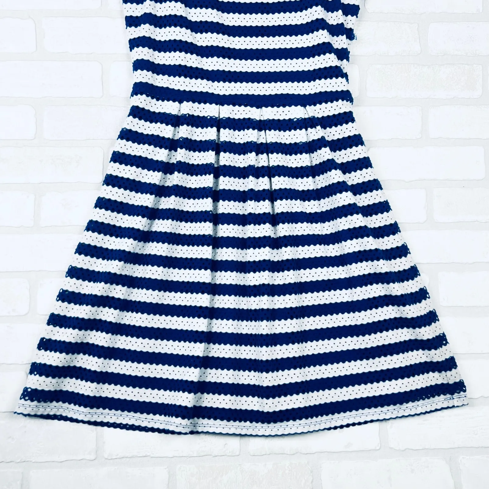 ELLE Blue White‎ Striped Sleeveless Fit and Flare Dress - Size 8 - Image 2