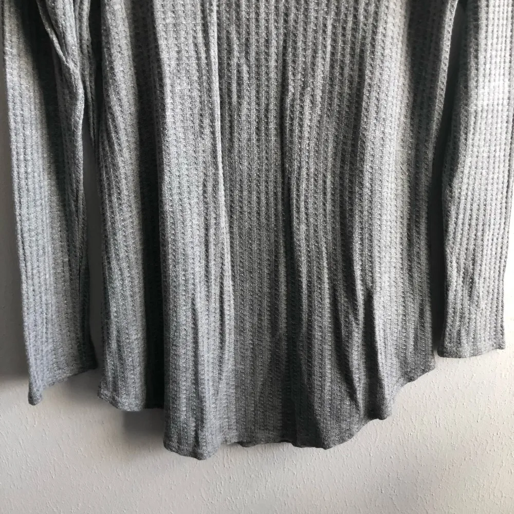 Chaser Top Grey Waffle Knit Long Sleeve Thermal Tee Scoop Neck Sz M GUC - Image 11