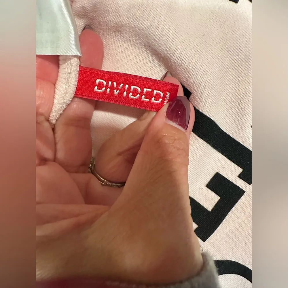 Divided Pink 'Fall in Love' Sweatshirt with side zippers - Image 5