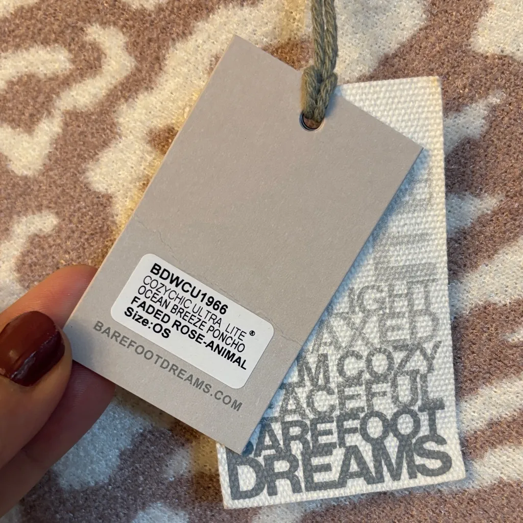 NEW! BAREFOOT DREAMS Ocean Breeze Faded Rose Animal Poncho Sweater Zebra Leopard - Image 5