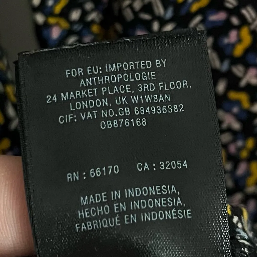 Maeve Anthropologie • Black Blue Abstract Pattern Blouse - Image 4