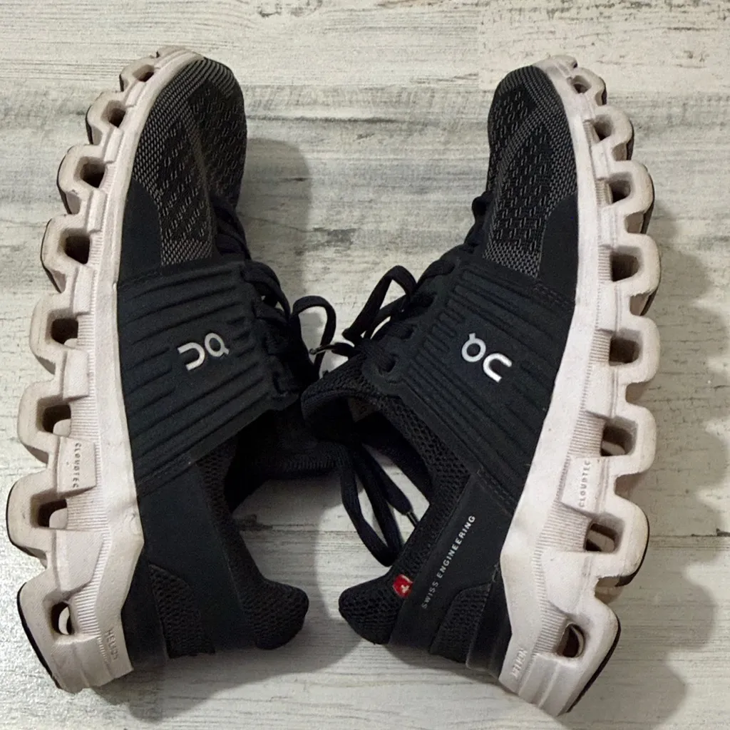 On Running Black and Gray Sneakers Size 5.5 - Image 7