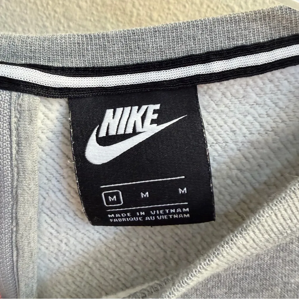 Nike Air Women’s Gray Rally Crew Cropped Sweatshirt Rose Gold Logo Zipper Back M - Image 5