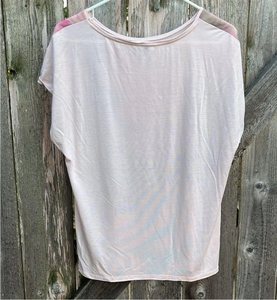 Like New Ted Baker Floral Short Sleeve Top Size 4 - Image 4