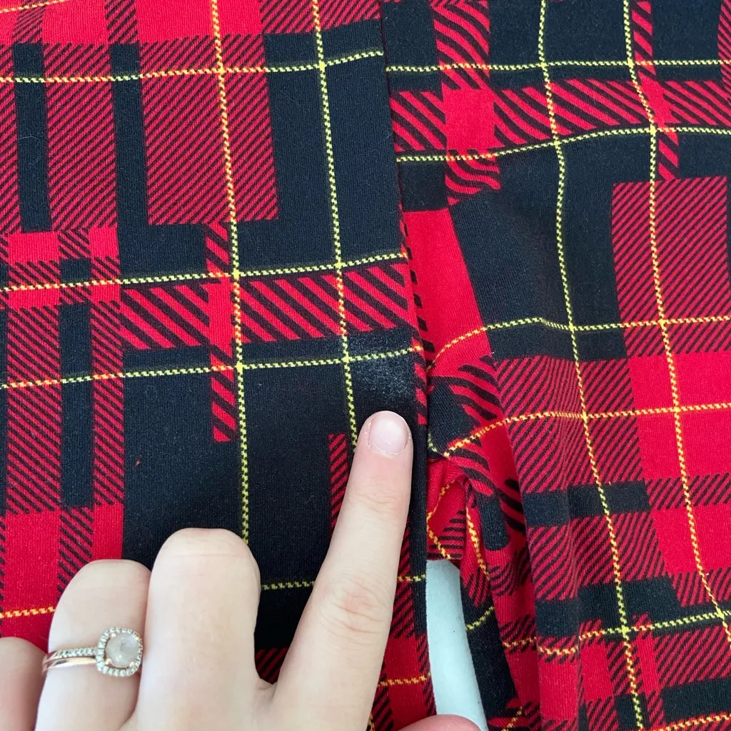 Eye Candy women’s black red‎ yellow plaid polyester blend leggings large - Image 7