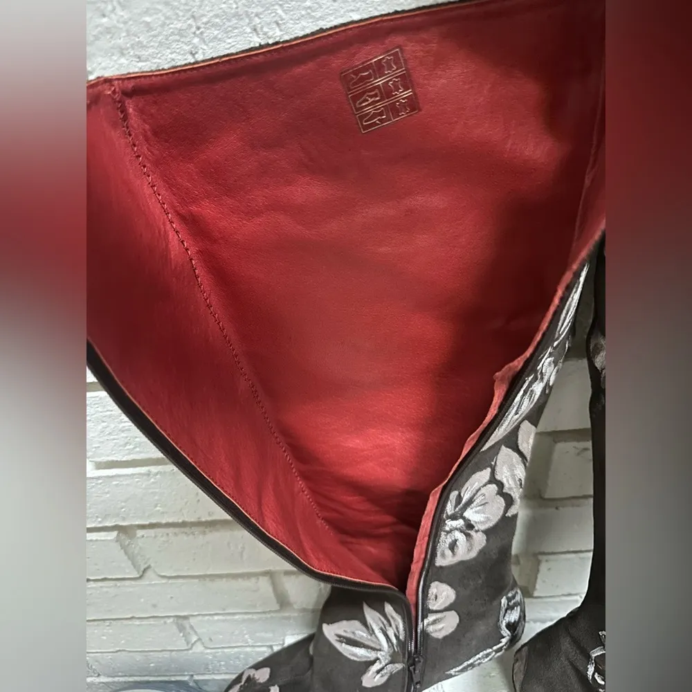 Paloma Barceló Brown Suede Stiletto Knee - Image 4