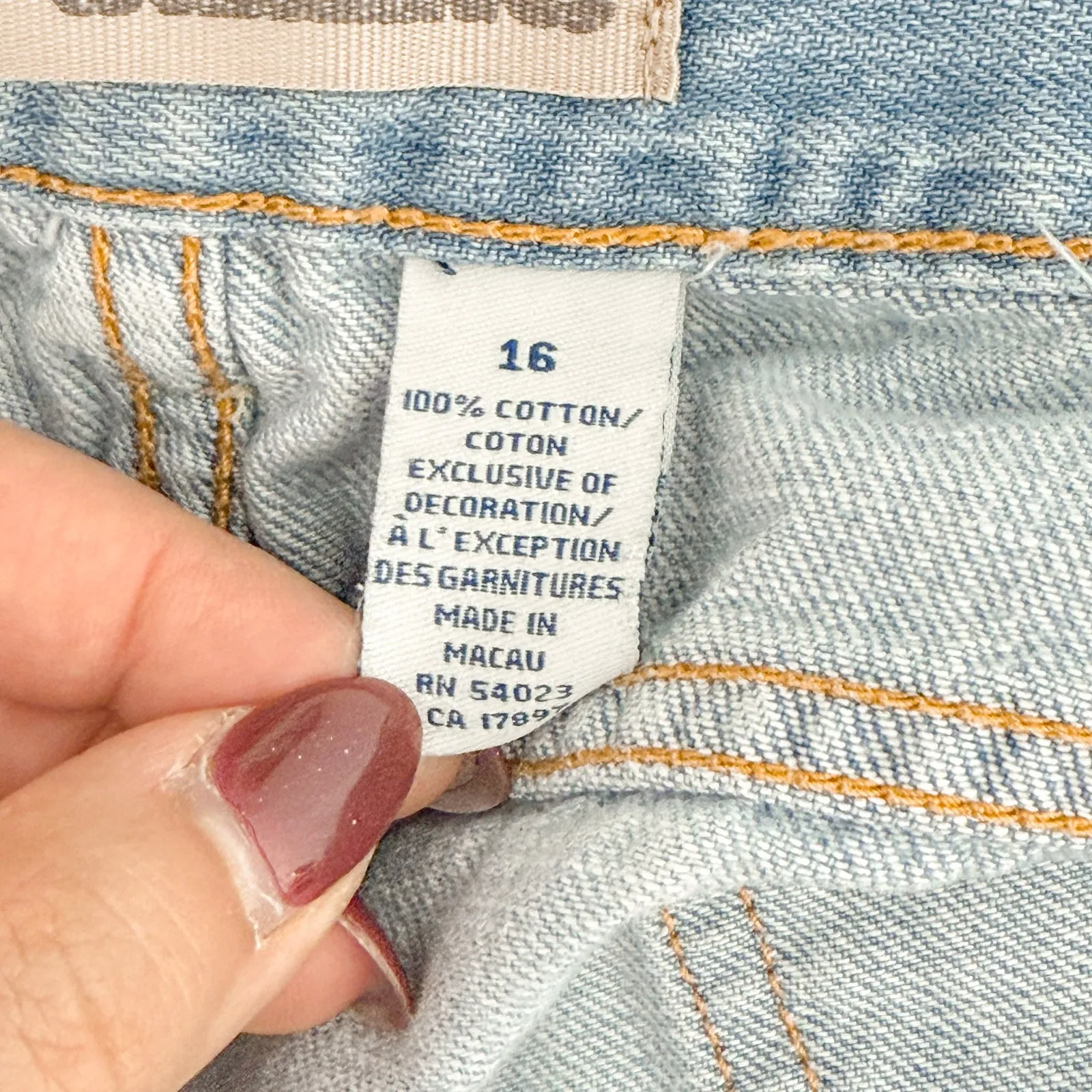 Y2K VTG Old Navy Womens Denim Shorts Size‎ 16 Blue Distressed Cutoff Low Rise - Image 8