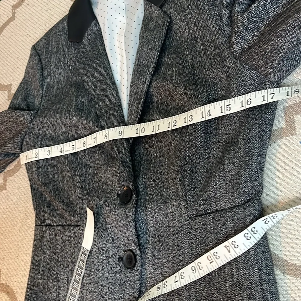 Express faux leather collar ruched sleeves front pockets blazer - Image 5