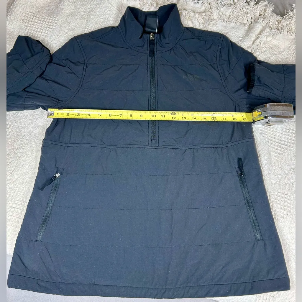 The North Face Women’s Size L Black Lightweight Puffer 1/2 Zip Pullover - Image 4
