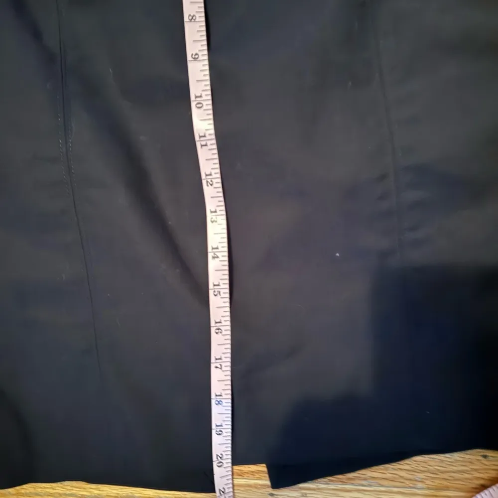 White House Black Market Perfect Form Black Pencil Skirt Size 2 - Image 8