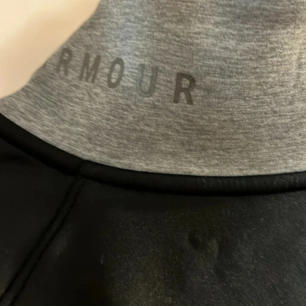 Under Armour Like New Women’s  pull over - Image 5