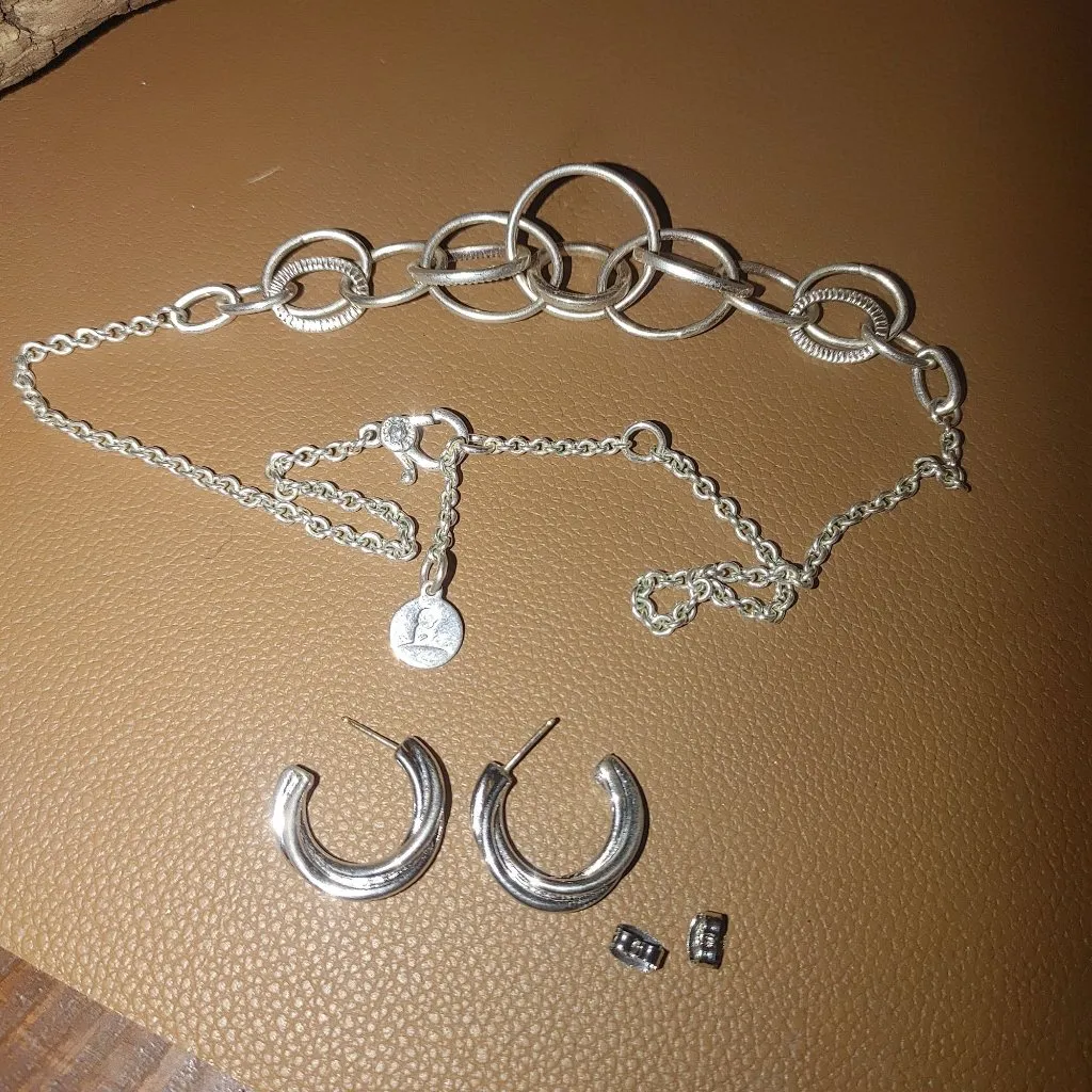 Monet St. Jude Interlocking Rings Chain Necklace Monet Hoop Post Earrings Set Silver - Image 7