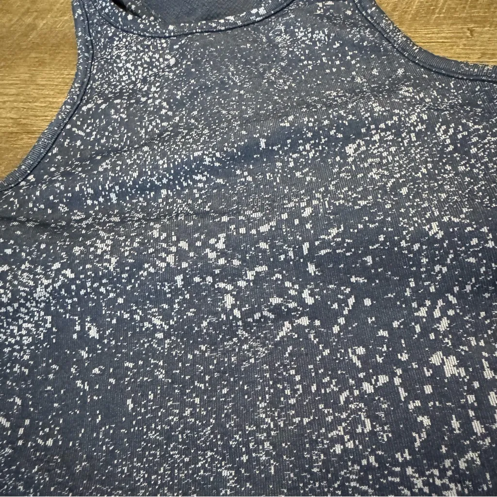 Lululemon  Blue Speckled Cropped High Neck Tank Top - Image 2