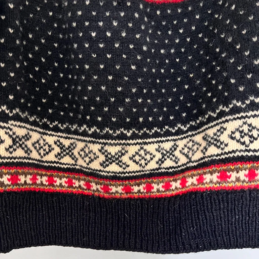 Vtg Knut Erichsen Hand Knitted in Norway Black Fair Isle 100% Wool Sweater Small - Image 5