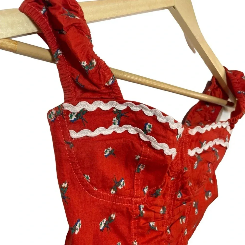 Urban Outfitters Selena Ruched Corset Floral Crop Top in Red Size XS - Image 8