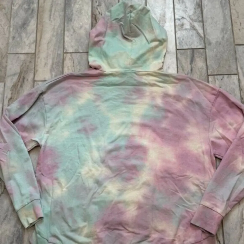 Wild Fable women's medium tye-dyed sweatshirt - Image 4