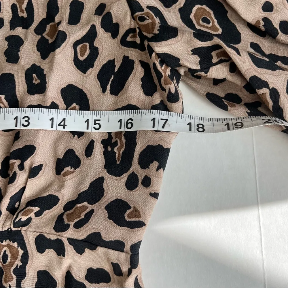 Tea romper in leopard print long sleeve romper size 10UK - Image 14