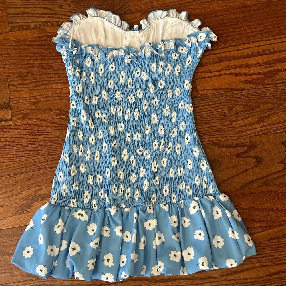 NWT LeLe Floral Ruffle Mini Dress Blue Size Medium Sweetheart Neckline Smocked - Image 11