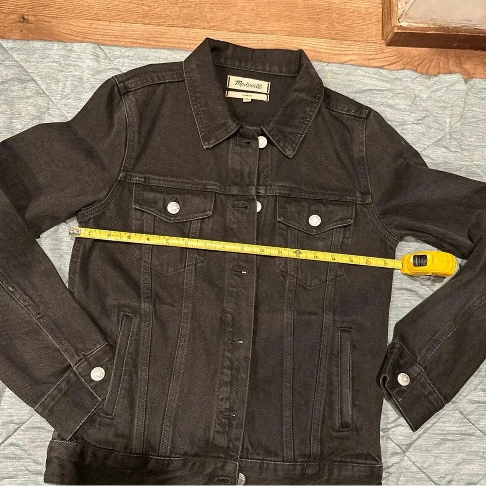 MADEWELL CLASSIC WOMENS SMALL DENIM JACKETS BLACK
NWOT - Image 9