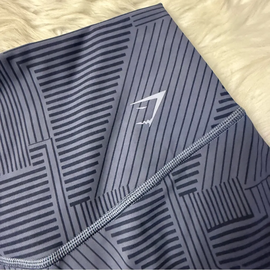 Gymshark Elevate Cycling Shorts – Gray Pattern – Size XS (No Tag) - Image 3