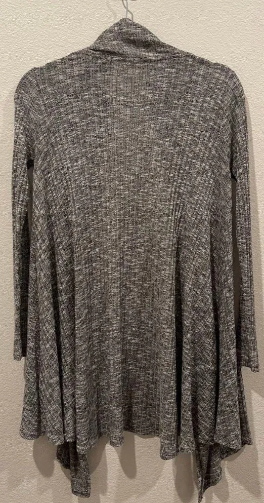 Silence + Noise Gray And White Cardigan - Image 2