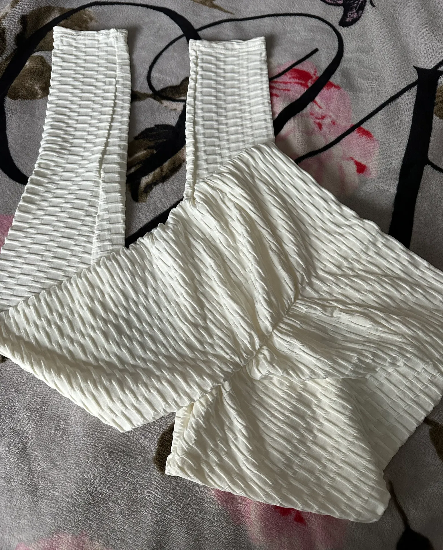 Butt Lifting Leggings White - Image 3