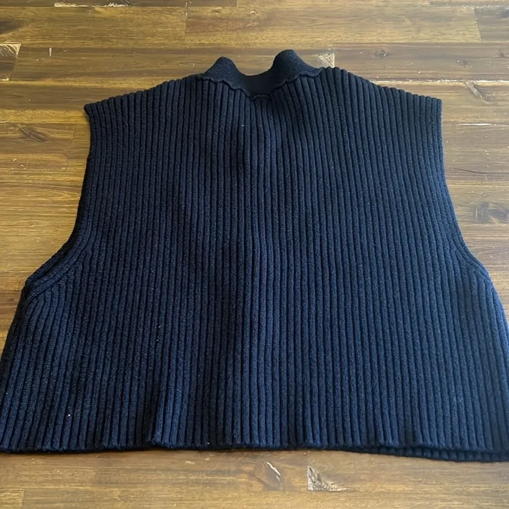 Free People Naiome Micro Vest Black Ribbed Crop Cropped Sweater Sleeveless Small - Image 5